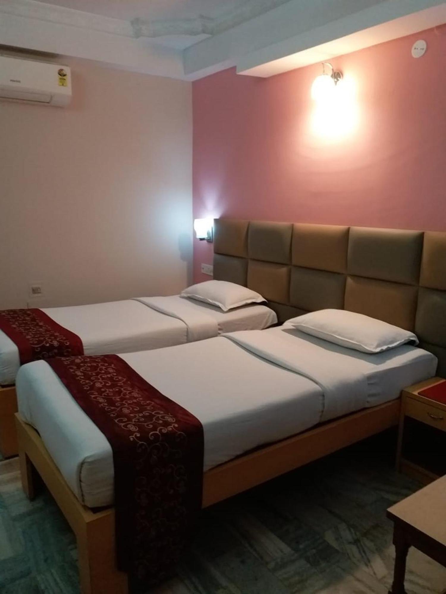 Hotel Mahalaxmi Indo Myanmar Guwahati Exterior foto