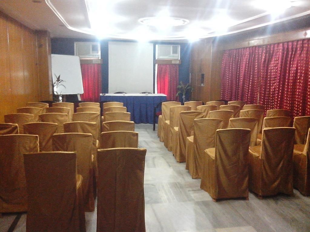 Hotel Mahalaxmi Indo Myanmar Guwahati Exterior foto