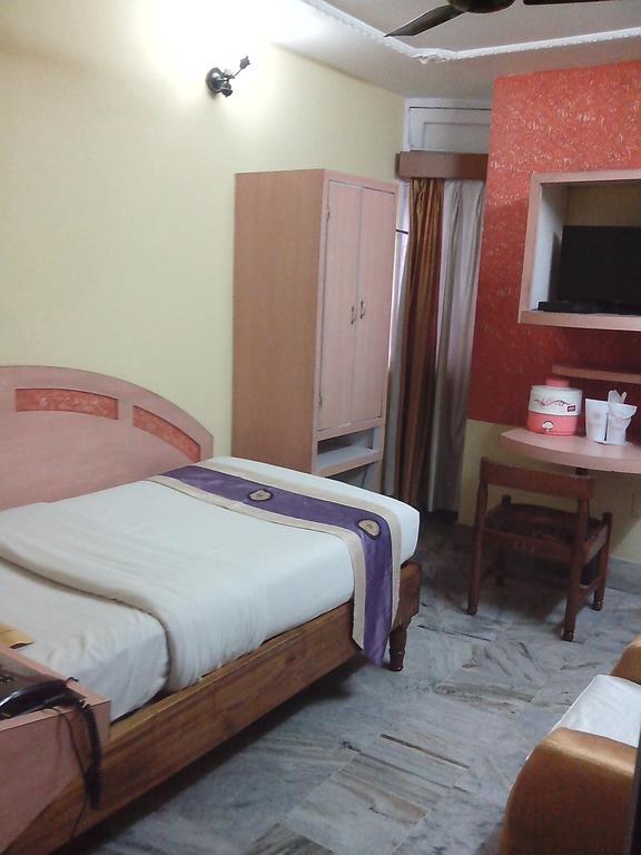 Hotel Mahalaxmi Indo Myanmar Guwahati Exterior foto